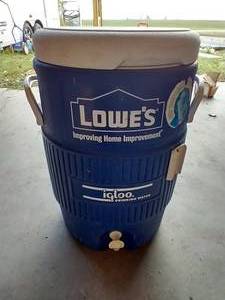 lot 45 image: 5 Gallon Igloo Water Cooler