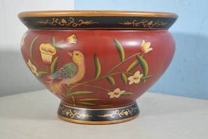 lot 60 image: Eastern Passage Trading Company Decorative Planter