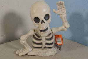 lot 108 image: Waving Skeleton Groundbreaker Halloween IndoorOutdoor Decorative Prop - Hyde & EEK Boutique