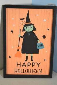 lot 119 image: 9.5x14 Decorative Halloween Framed Wooden Sign