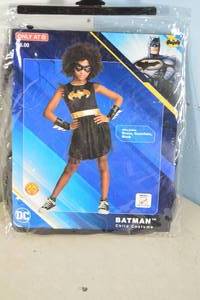 lot 139 image: Kids DC Comics Batgirl Halloween Costume S