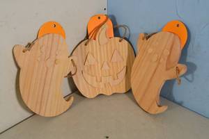 lot 165 image: Target Mondo Llama Wooden Hanging jack-O-Lantern Decoration  2ct Hanging Ghost Decoration for PaintingCrafts