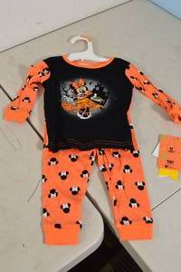 lot 182 image: Disney Halloween Minnie Mouse Infant Pajama Set 12M