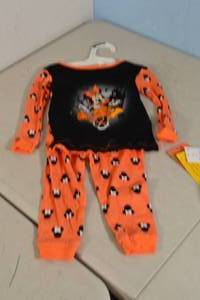 lot 184 image: Disney Halloween Minnie Mouse Infant Pajama Set 18M