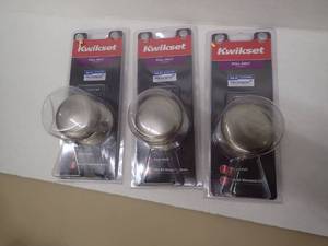 KWIKSET Pull Only (3) Brushed Nickel