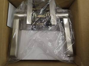 Defiant Passage Tonbridge leverset square rose Satin Nickel