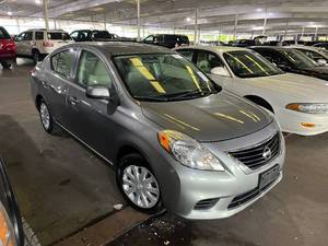 2012 Nissan Versa SV