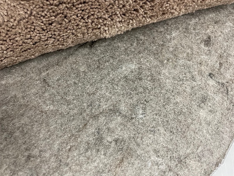 lot 136 image: 468 SF of Mohawk Air.o Hypoallergenic Carpet   12x39 - C- 6