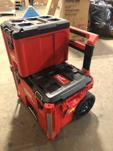 lot 5 image: Lot of Assorted Milwaukee PACKOUT Customer Returns See Pictures