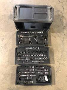lot 9 image: Husky Mechanics Tool Set (270-Piece) Customer Returns See Pictures