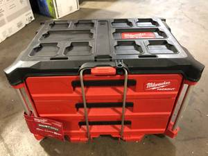 lot 21 image: Milwaukee PACKOUT 22 in. Modular 3-Drawer Tool Box with Metal Reinforced Corners   Customer Returns See Pictures