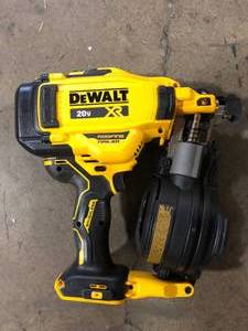 lot 23 image: DEWALT 20V MAX Lithium-Ion 15-Degree Cordless Roofing Nailer Customer Returns See Pictures