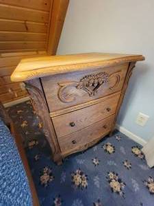 lot 13 image: Oak Interiors Acorn Adorned Nightstand Pair