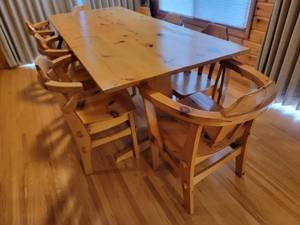 lot 2 image: Gorgeous Custom Pine Dining Table and 8 Chairs
