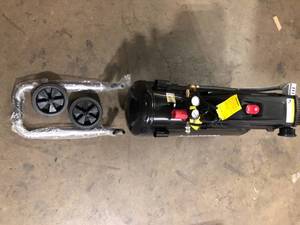lot 27 image: Husky 8G 150 PSI Hotdog Air Compressor  Customer Returns See Pictures