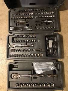 lot 28 image: Husky Mechanics Tool Set (270-Piece)  Customer Returns See Pictures