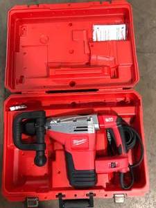 lot 35 image: Milwaukee SDS-MAX Demolition Hammer   Customer Returns See Pictures