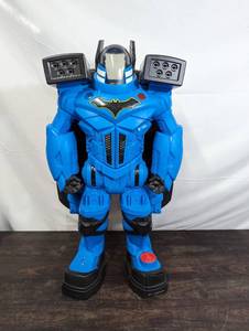 lot 3 image: Batman Batbot