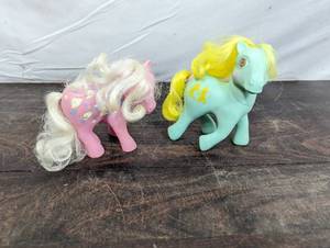 lot 28 image: My Little Pony 2