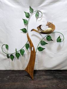 lot 47 image: Decorative Tree Wall-Hanging