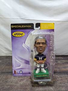 lot 53 image: Vikings Randy Moss Bobble Head