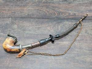 lot 140 image: Old Long Stem Pipe