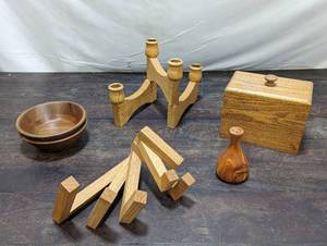 lot 146 image: Collection Of Wooden Items