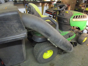 lot 1 image: JD Lawn Tractor, Deck Mower, Bagger