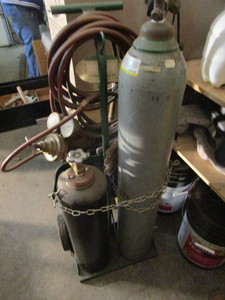 lot 3 image: Torch Set