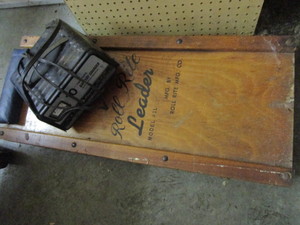 lot 73 image: Mechanics Dolly, Battery Charger