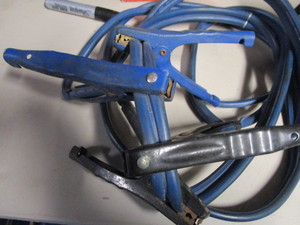 lot 85 image: Jumper Cables, Battery Charger