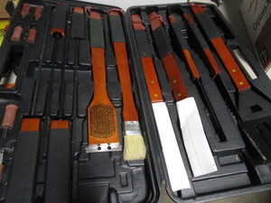 lot 91 image: BBQ Tool Set
