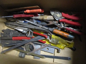 lot 94 image: Tools Hack Saw, Riveter