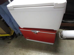 lot 100 image: Coolers