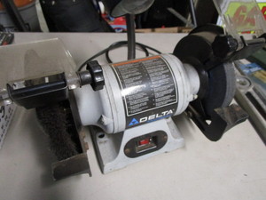 lot 105 image: Double Wheel Grinder
