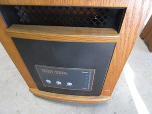 lot 107 image: Room Heater