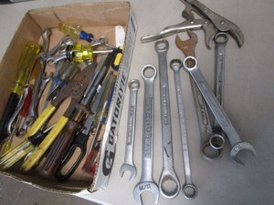 lot 118 image: Tools wrenches, Vise Grip, Wire Cutters