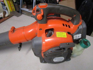 lot 129 image: Husqvarna Gas Blower