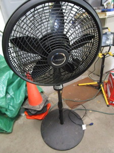 lot 135 image: Floor Fan