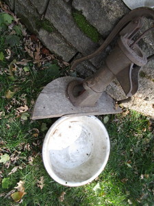 lot 154 image: Duplex Cistern Pump