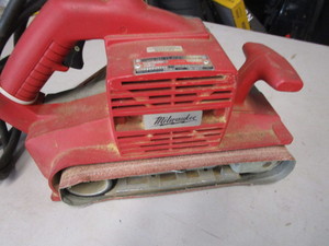 lot 147 image: Milwaukee Belt Sander