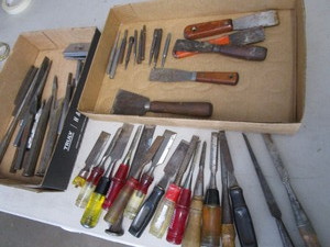 lot 199 image: Chisels, Punches