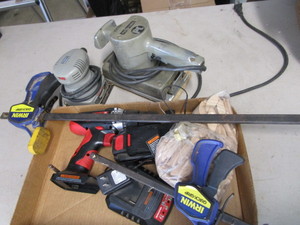 lot 262 image: Porter Cable Sander, Clamps
