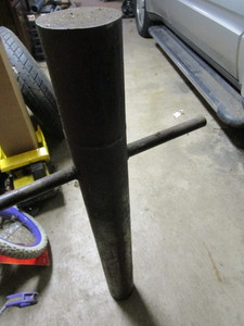 lot 303 image: Post Driver