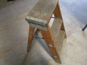 lot 307 image: Wooden Step Stool