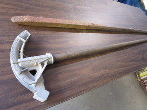 lot 308 image: Pipe Bender, Pry Bar