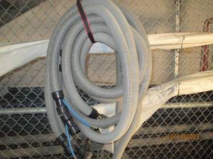2 Commercial carpet cleaning hoses with liquid tube