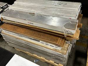 Palette 36 Boxes of Rev Wood Mohawk Hardwood Flooring, Premium Laminate Flooring