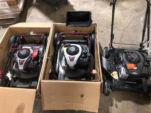 lot 9 image: Lot of Assorted Murray Lawn Mowers Various Sizes and Conditions Customer Returns See Pictures