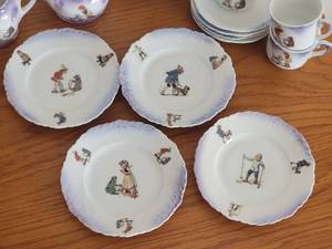 lot 75 image: Vintage German Childs Tea Service for Four